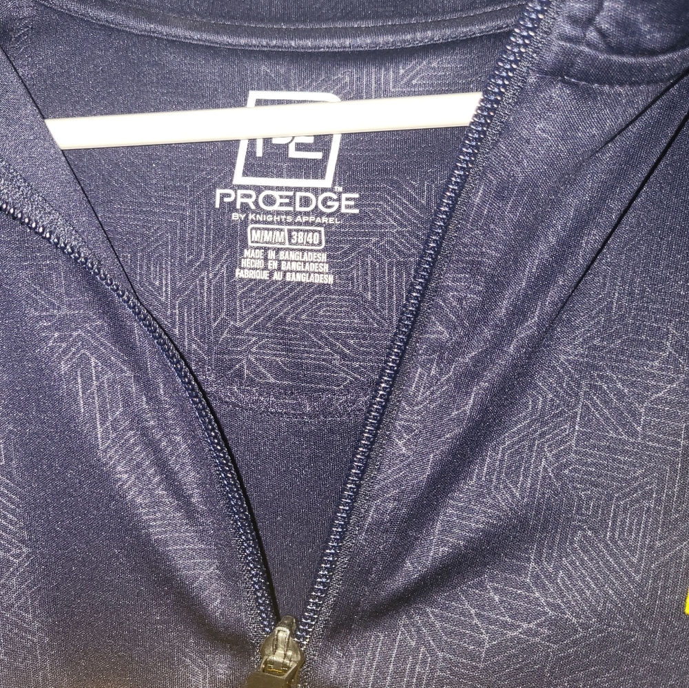 Men's pullover